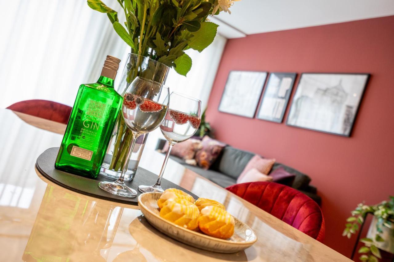 Apartment 3ten @ Ryedale House *